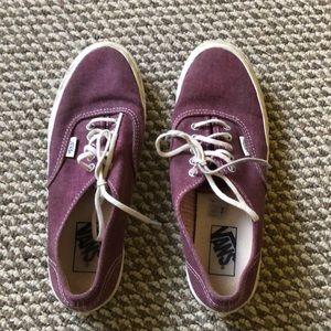 Vans maroon color size 7 men’s, women’s 8.5
